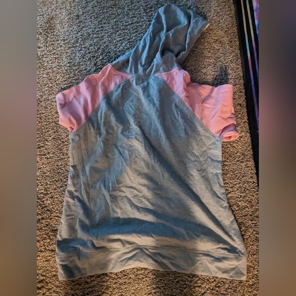 Sweater - Picture 3 of 3